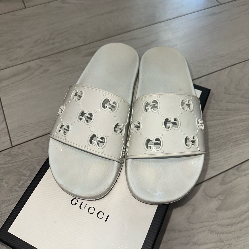 Gucci Ivory Logo Slide Sandals